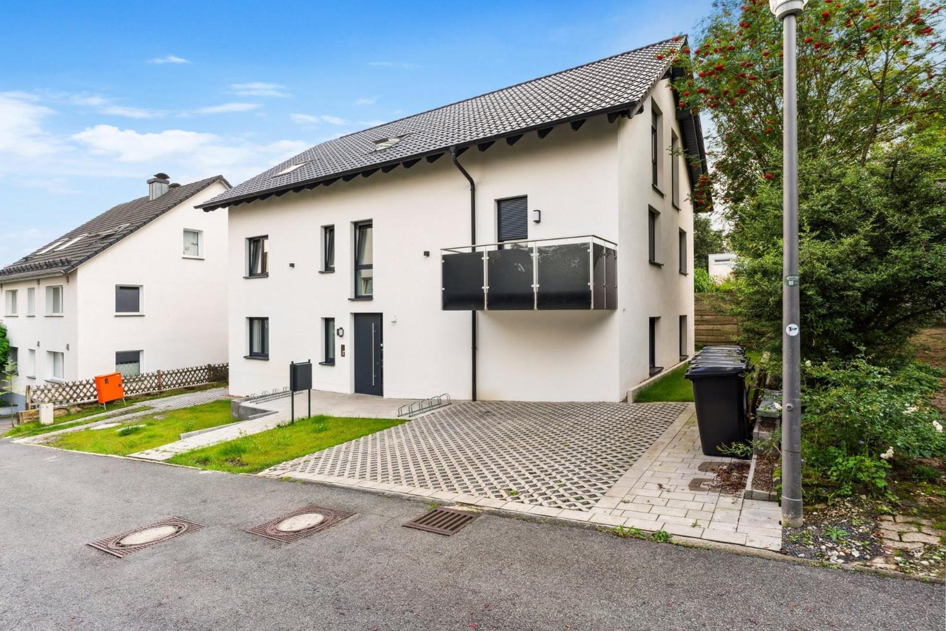 Deluxe Apartment In Bielefeld City Mit Parkplatz Und Balkon Luaran gambar