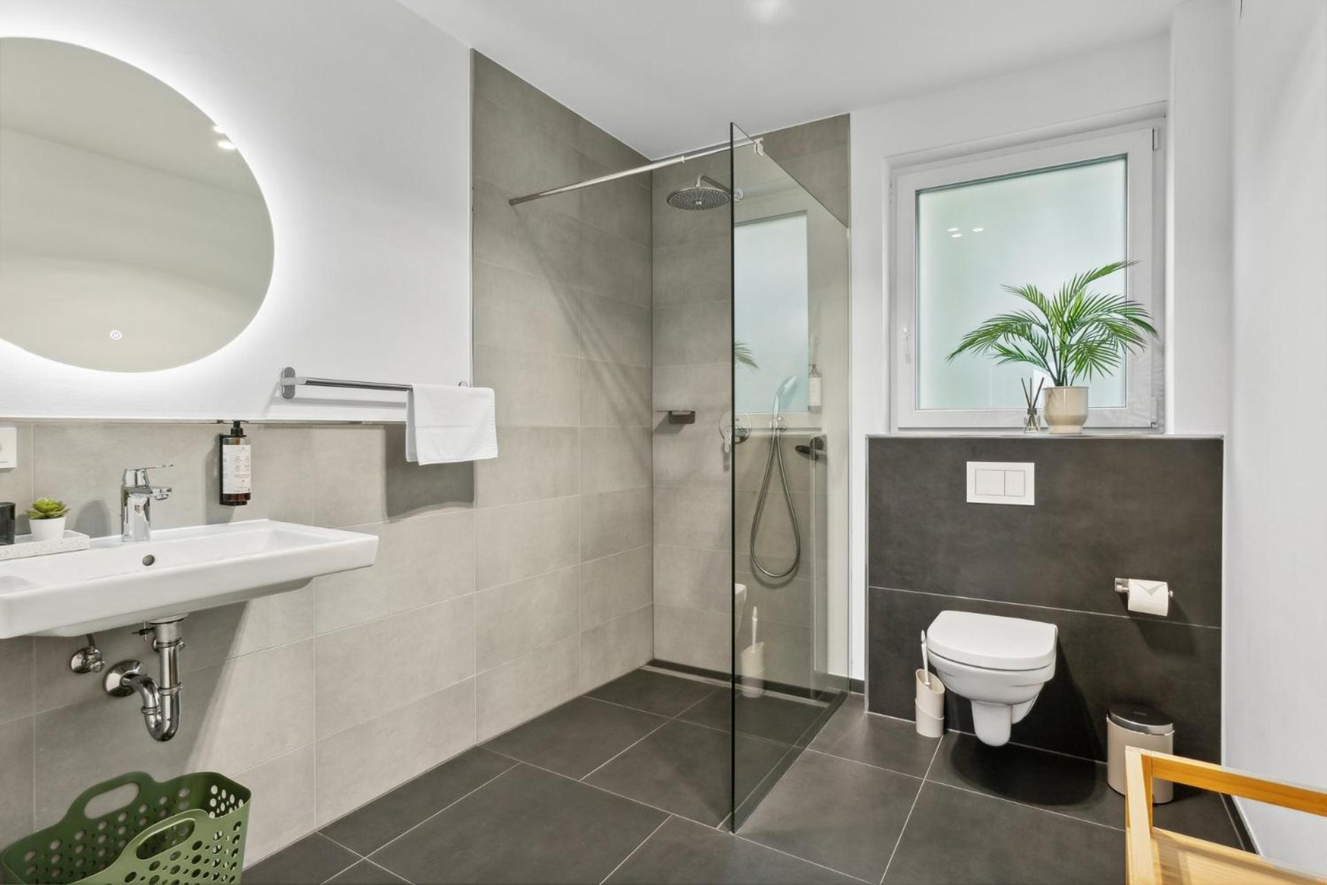 Deluxe Apartment In Bielefeld City Mit Parkplatz Und Balkon Luaran gambar