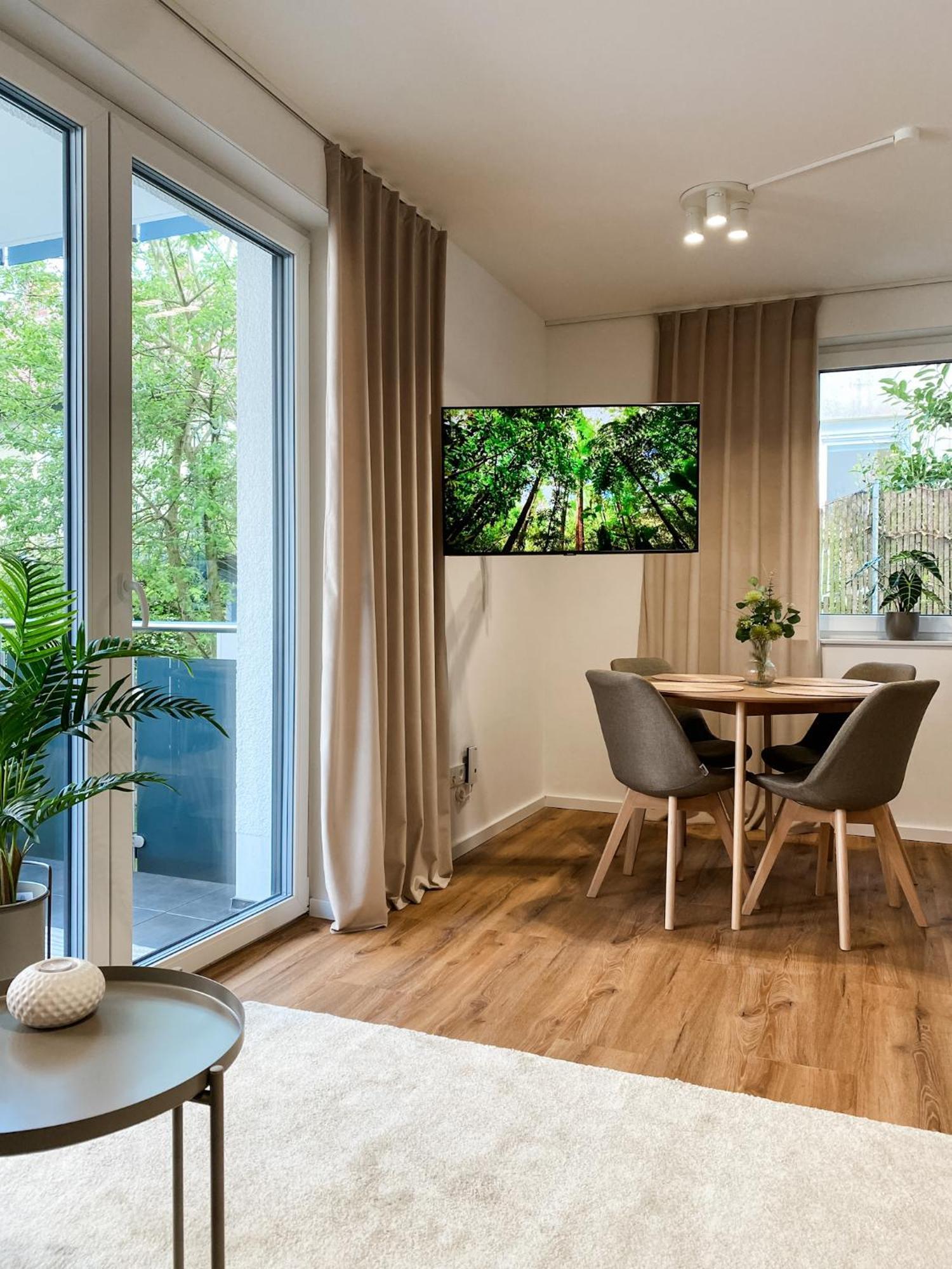 Deluxe Apartment In Bielefeld City Mit Parkplatz Und Balkon Luaran gambar
